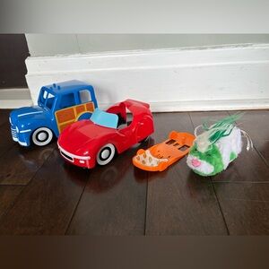 Vintage Zhu Zhu pet Lucky with accessories it works